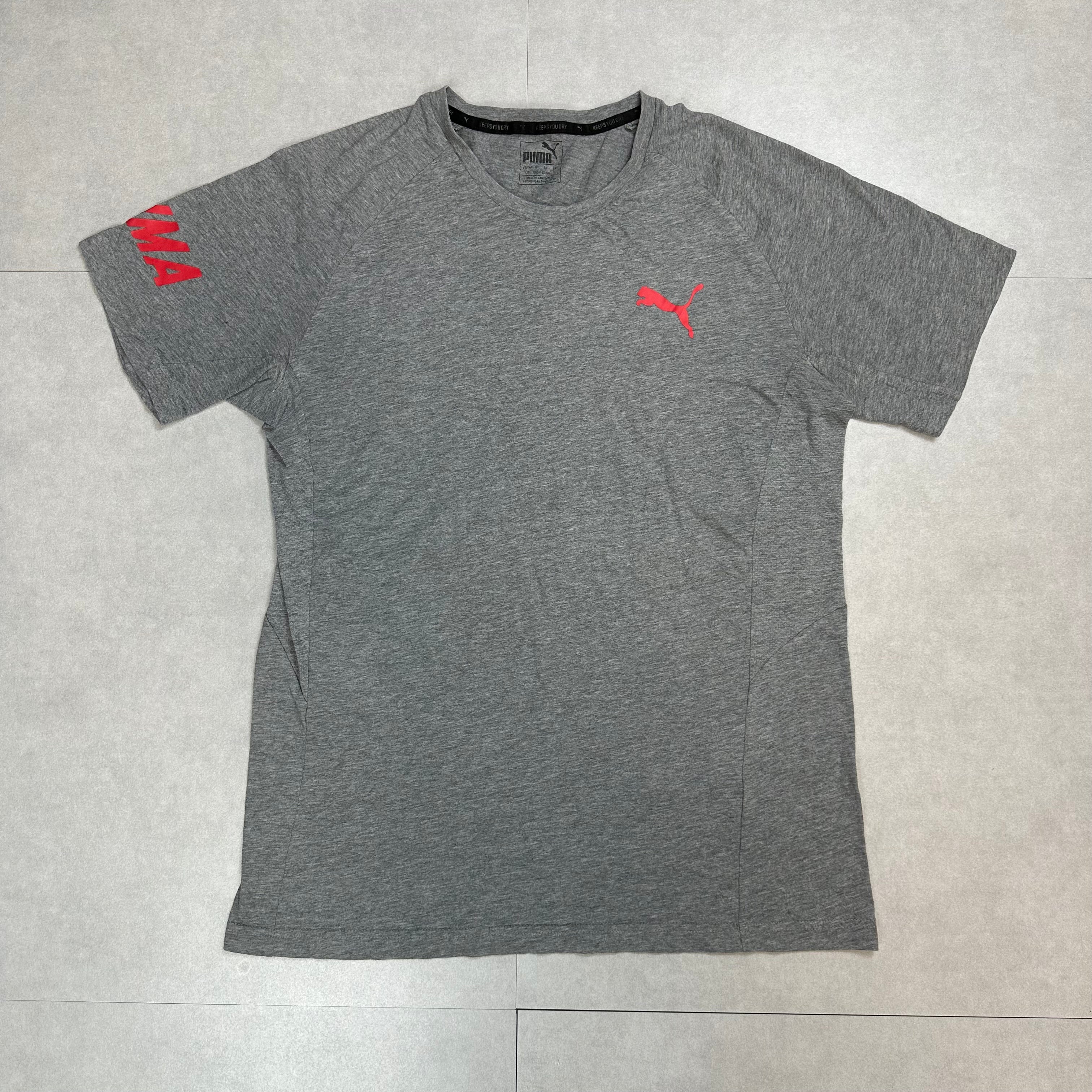 Puma T-Shirt - Large