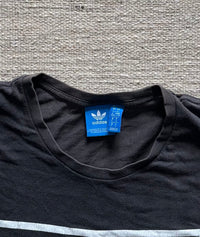 Adidas Graphic T-Shirt - Large (Fits M)