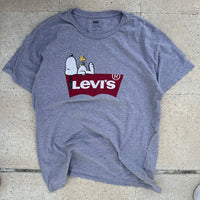 Levis T-Shirt - Large