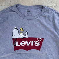 Levis T-Shirt - Large