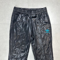 Adidas Chille 62 Trackpants - Medium