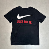 Nike Swoosh T-Shirt - Medium